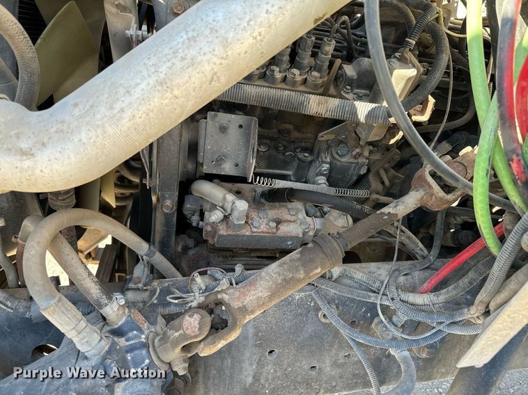 image for item DU9465 1998 Ford FT900 truck cab and chassis