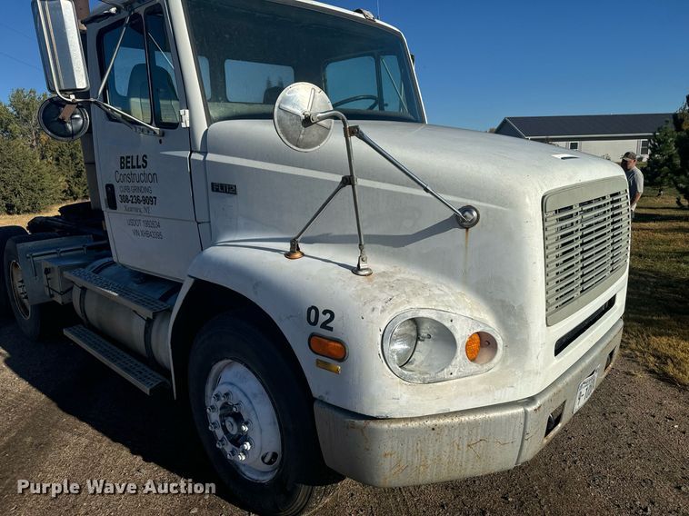 image for item DV2843 1999 Freightliner FL112 semi truck