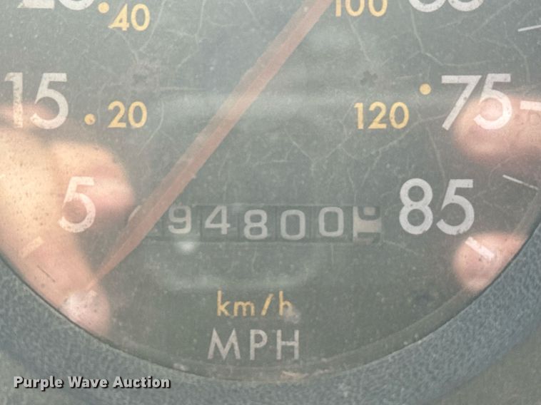 image for item DV2843 1999 Freightliner FL112 semi truck