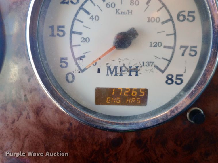 image for item DW0774 2007 International 9900i semi truck