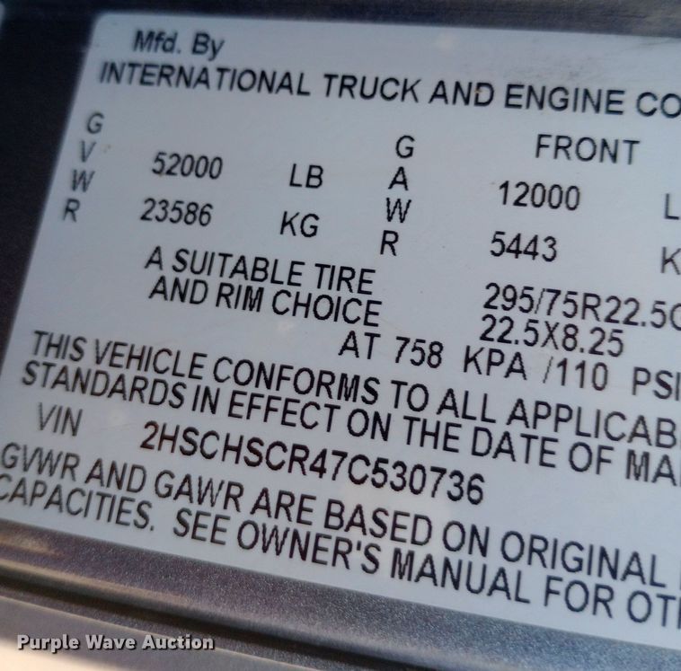 image for item DW0774 2007 International 9900i semi truck