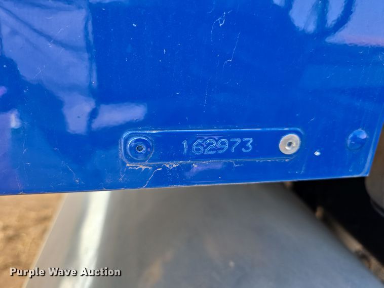 image for item DW3796 2017 Kenworth T880 semi truck