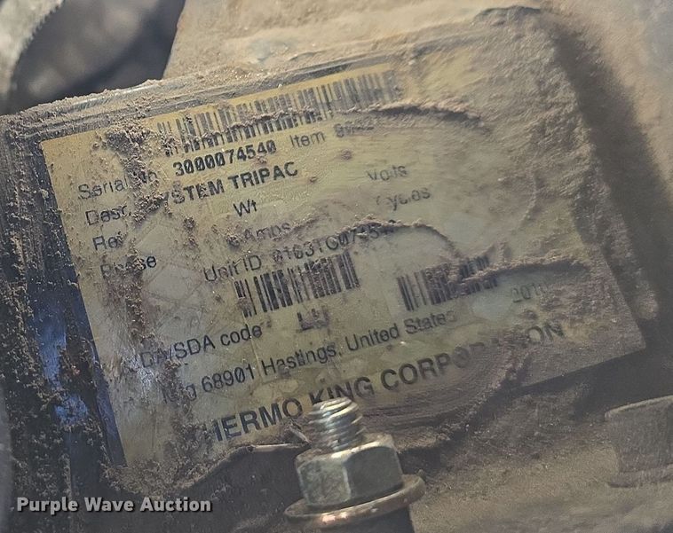 image for item DW3820 2013 Freightliner Cascadia 125 semi truck