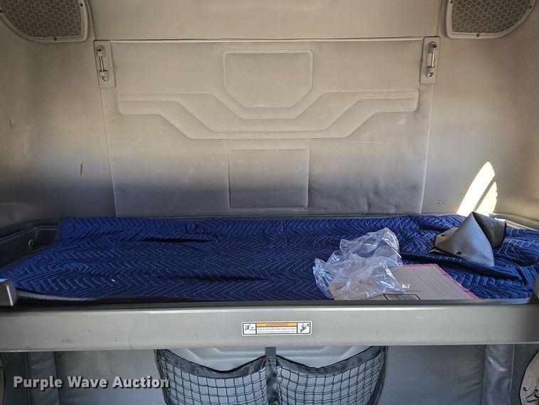 image for item DW3820 2013 Freightliner Cascadia 125 semi truck