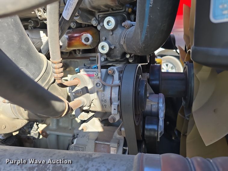 image for item DW3820 2013 Freightliner Cascadia 125 semi truck