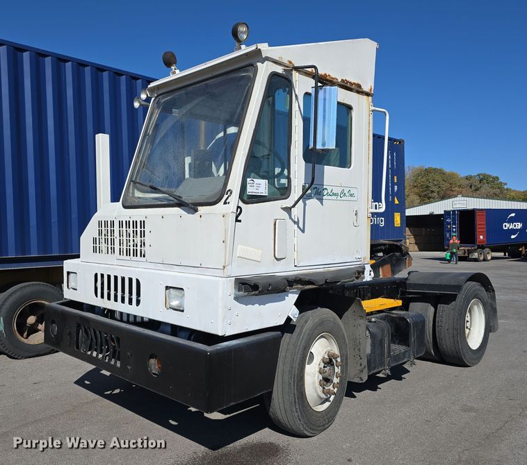 image for item DW3857 2013 Cargotek Solutions LLC 4x2 yard truck