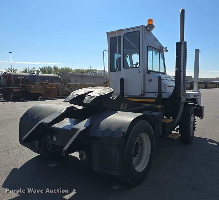 image for item DW3857 2013 Cargotek Solutions LLC 4x2 yard truck