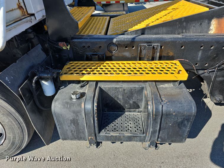 image for item DW3857 2013 Cargotek Solutions LLC 4x2 yard truck