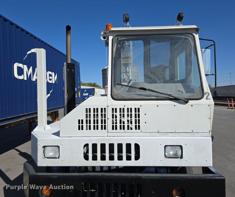 image for item DW3857 2013 Cargotek Solutions LLC 4x2 yard truck