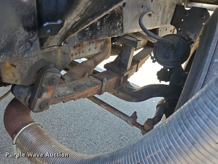 image for item DW3857 2013 Cargotek Solutions LLC 4x2 yard truck