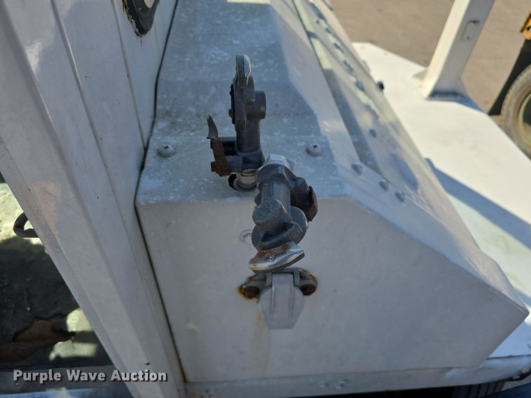 image for item DW3857 2013 Cargotek Solutions LLC 4x2 yard truck