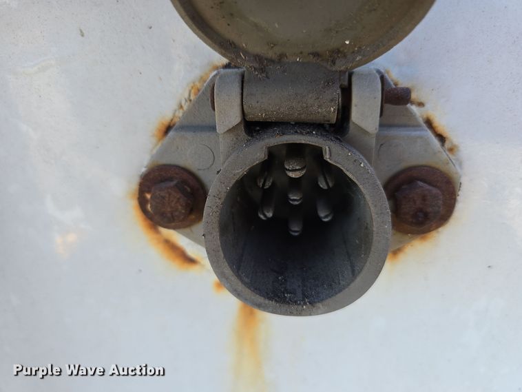 image for item DW3857 2013 Cargotek Solutions LLC 4x2 yard truck