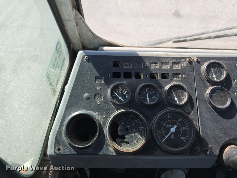 image for item DW3857 2013 Cargotek Solutions LLC 4x2 yard truck