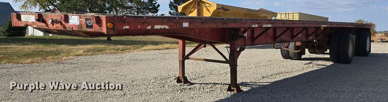 image for item DW3861 1989 Fontaine Trailer Company FTW-4-8048WSA flatbed trailer