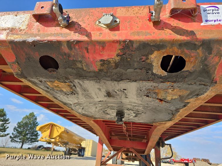 image for item DW3861 1989 Fontaine Trailer Company FTW-4-8048WSA flatbed trailer