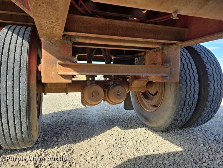 image for item DW3861 1989 Fontaine Trailer Company FTW-4-8048WSA flatbed trailer