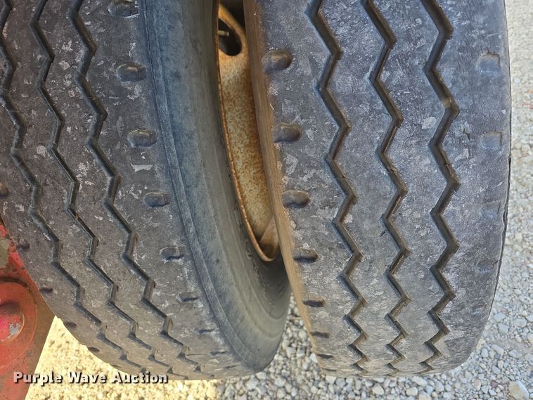 image for item DW3861 1989 Fontaine Trailer Company FTW-4-8048WSA flatbed trailer