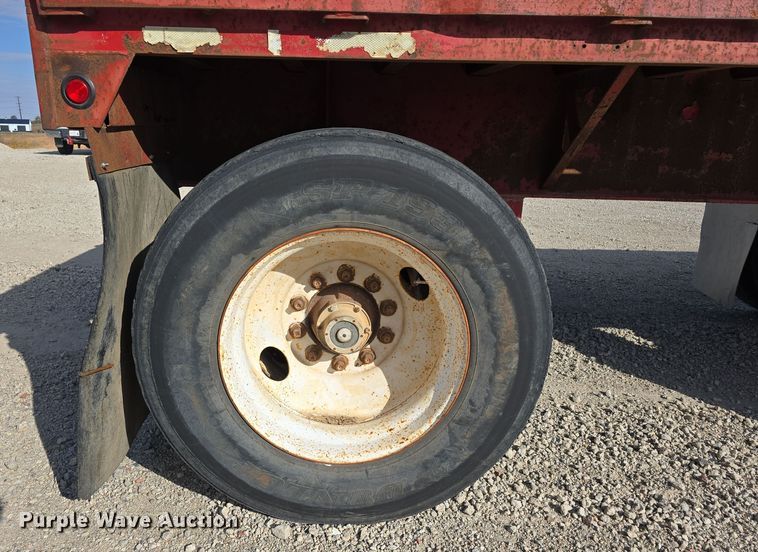 image for item DW3861 1989 Fontaine Trailer Company FTW-4-8048WSA flatbed trailer