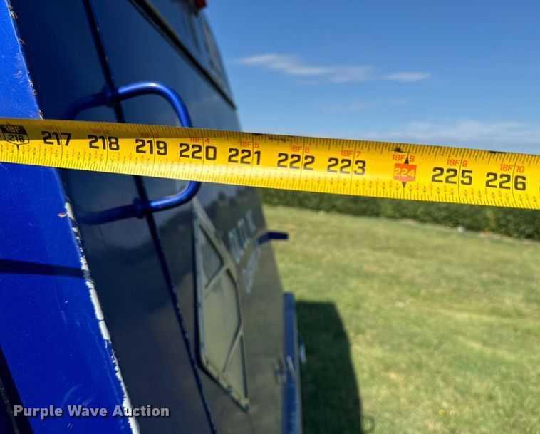 image for item DX1189 2010 Kenworth T370 fuel / lube truck