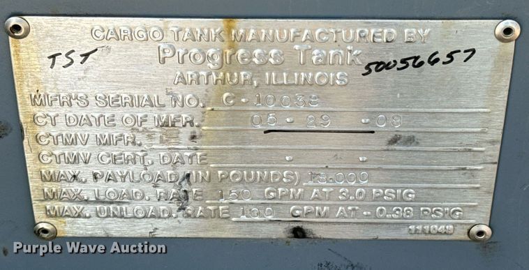 image for item DX1189 2010 Kenworth T370 fuel / lube truck