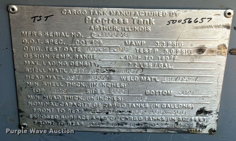 image for item DX1189 2010 Kenworth T370 fuel / lube truck