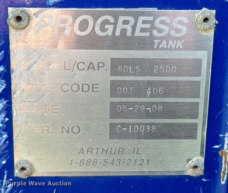 image for item DX1189 2010 Kenworth T370 fuel / lube truck