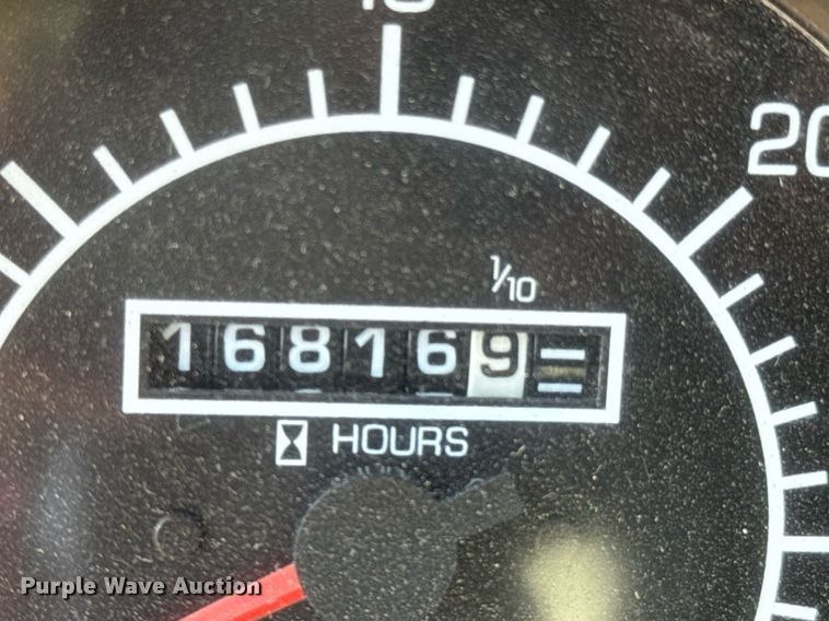 image for item DX1189 2010 Kenworth T370 fuel / lube truck