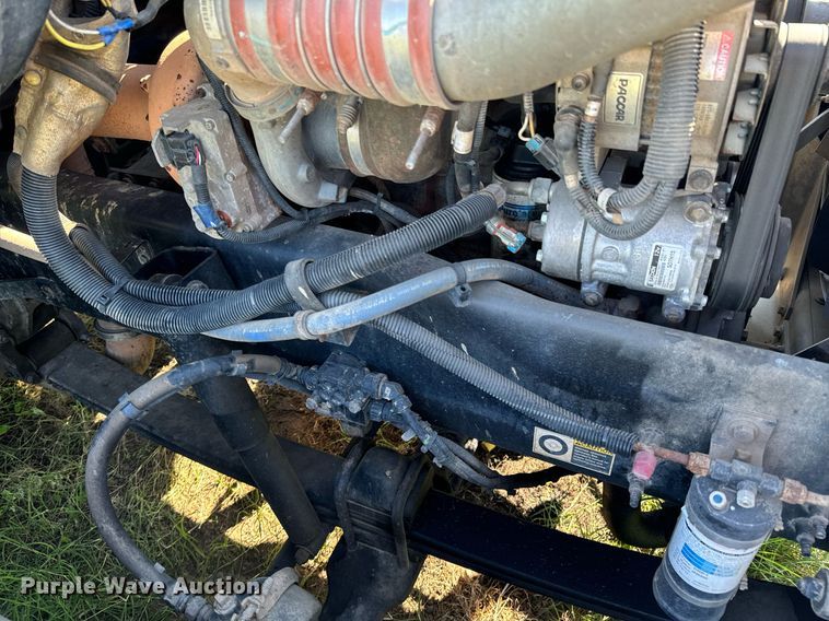 image for item DX1189 2010 Kenworth T370 fuel / lube truck