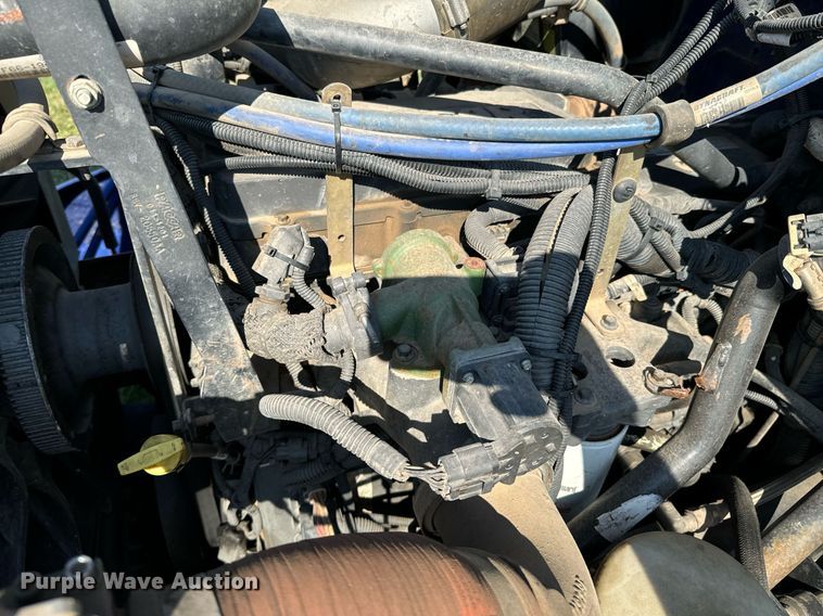 image for item DX1189 2010 Kenworth T370 fuel / lube truck