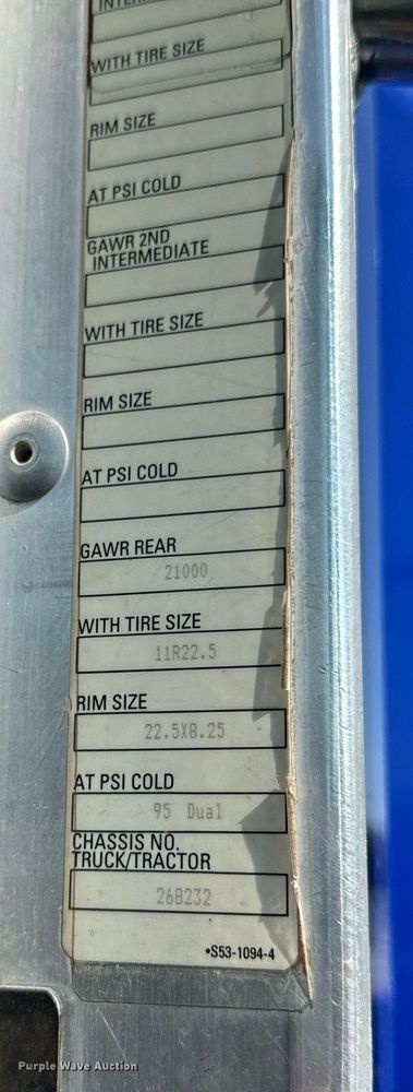 image for item DX1189 2010 Kenworth T370 fuel / lube truck