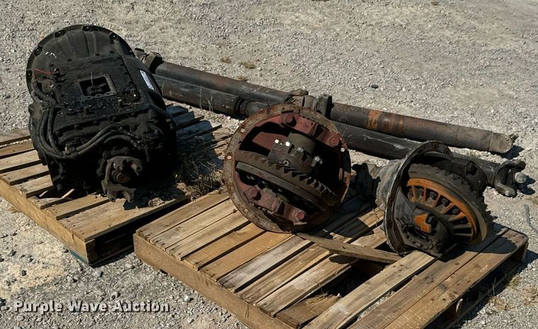 image for item DX1434 Eaton Fuller Roadranger transmission parts