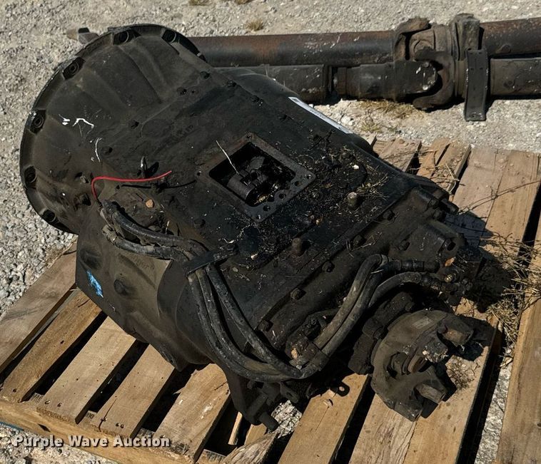 image for item DX1434 Eaton Fuller Roadranger transmission parts