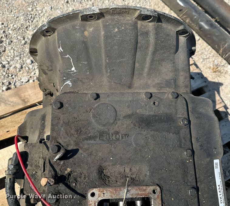 image for item DX1434 Eaton Fuller Roadranger transmission parts