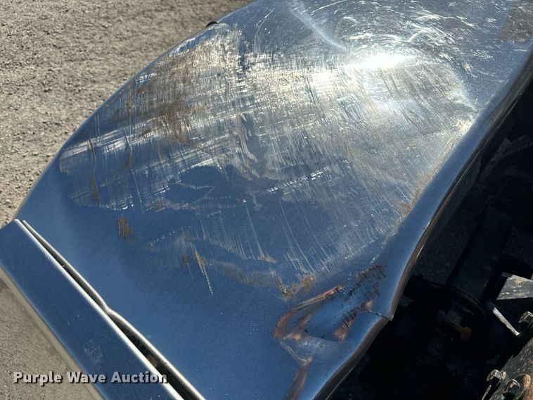 image for item EE7850 2010 Peterbilt 386 semi truck