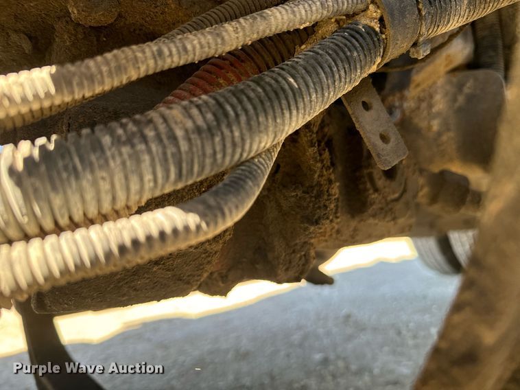 image for item EE7850 2010 Peterbilt 386 semi truck