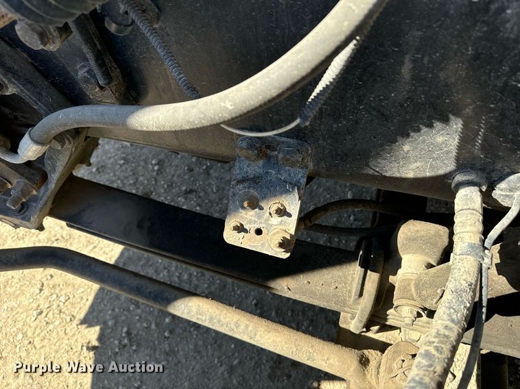 image for item EE7850 2010 Peterbilt 386 semi truck