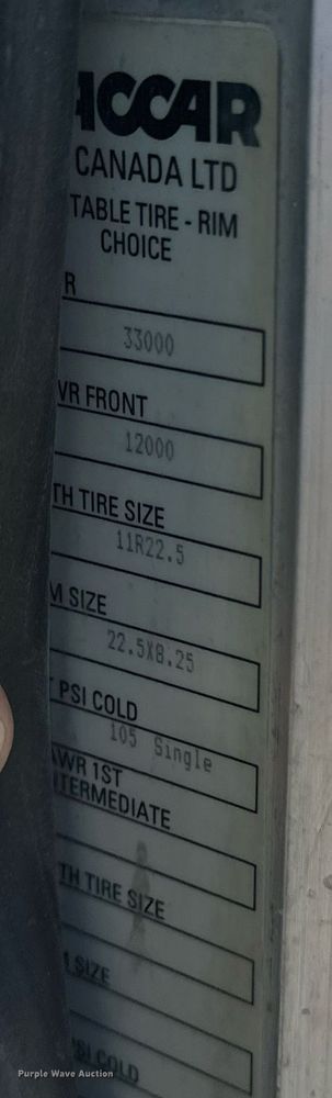 image for item EE7852 2009 Peterbilt 335 truck cab and chassis