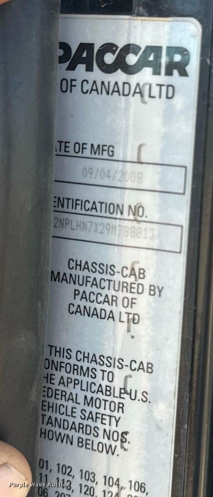 image for item EE7852 2009 Peterbilt 335 truck cab and chassis