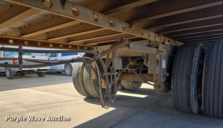 image for item EE8665 2008 Utility Trailer  dry van trailer