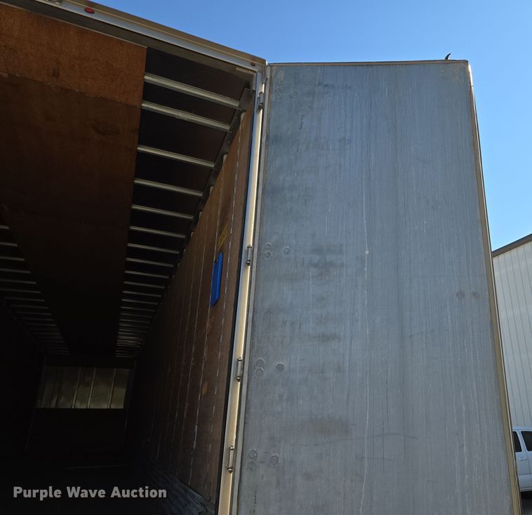 image for item EE8665 2008 Utility Trailer  dry van trailer