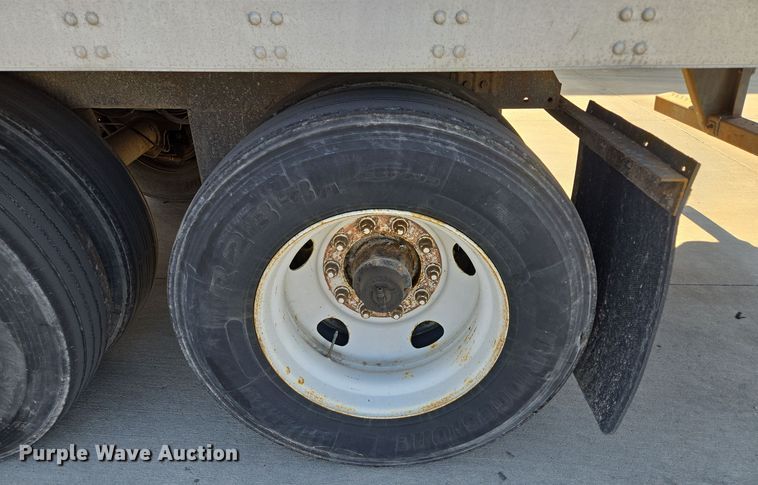 image for item EE8665 2008 Utility Trailer  dry van trailer