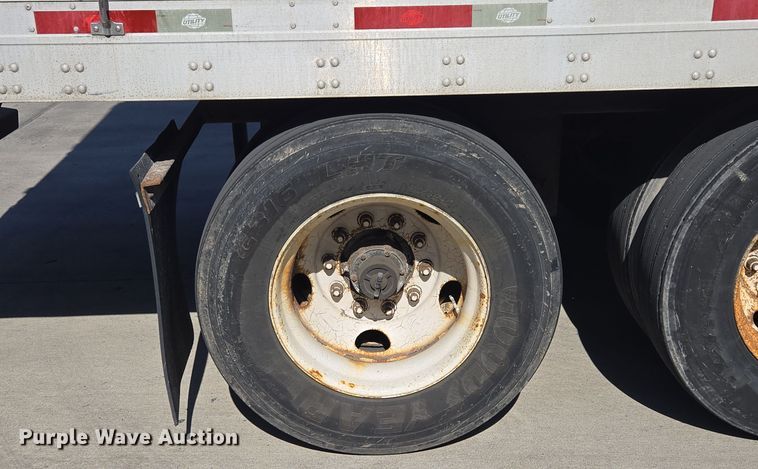 image for item EE8665 2008 Utility Trailer  dry van trailer