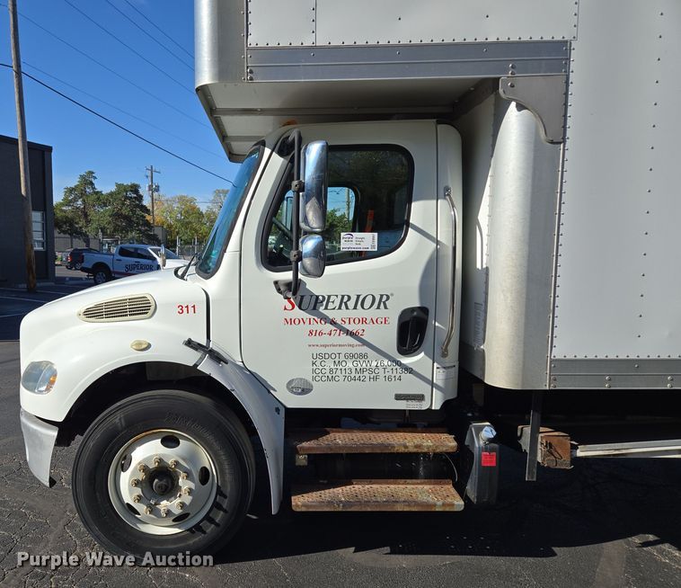 image for item EE8667 2012 Freightliner  Business Class M2 box truck