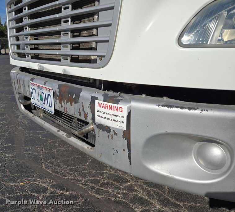 image for item EE8667 2012 Freightliner  Business Class M2 box truck