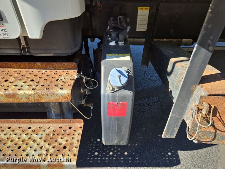 image for item EE8667 2012 Freightliner  Business Class M2 box truck