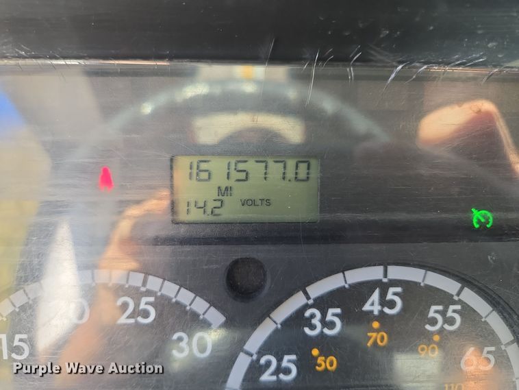 image for item EE8667 2012 Freightliner  Business Class M2 box truck