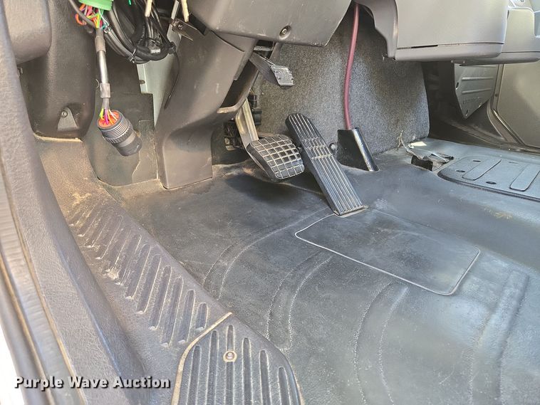 image for item EE8667 2012 Freightliner  Business Class M2 box truck