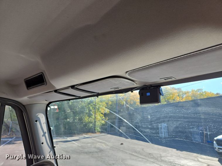 image for item EE8667 2012 Freightliner  Business Class M2 box truck