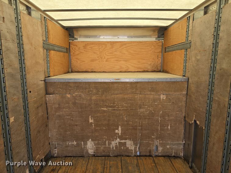 image for item EE8667 2012 Freightliner  Business Class M2 box truck