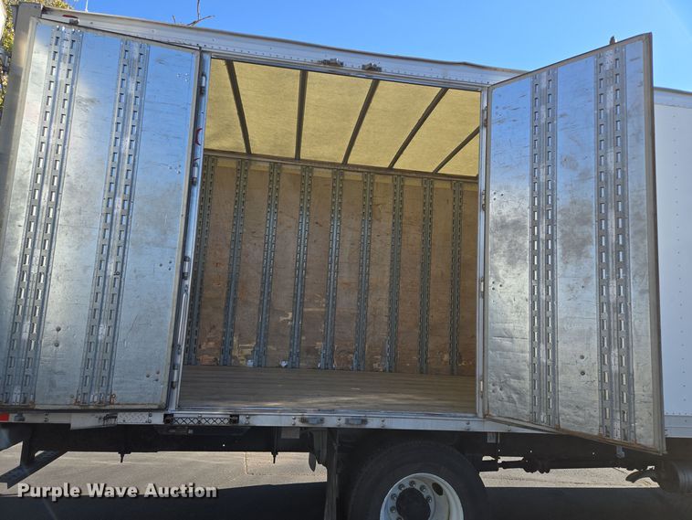 image for item EE8667 2012 Freightliner  Business Class M2 box truck